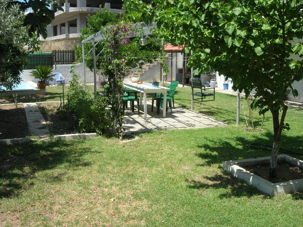 Apartment Next To The Sea In Poseidonia Posidhonía Exterior foto